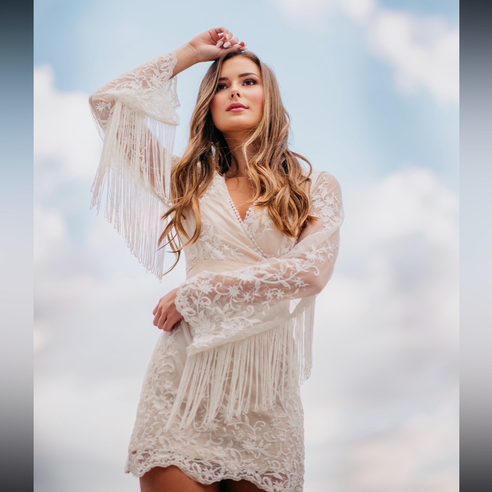 Lulus white lace fringe sleeve dress